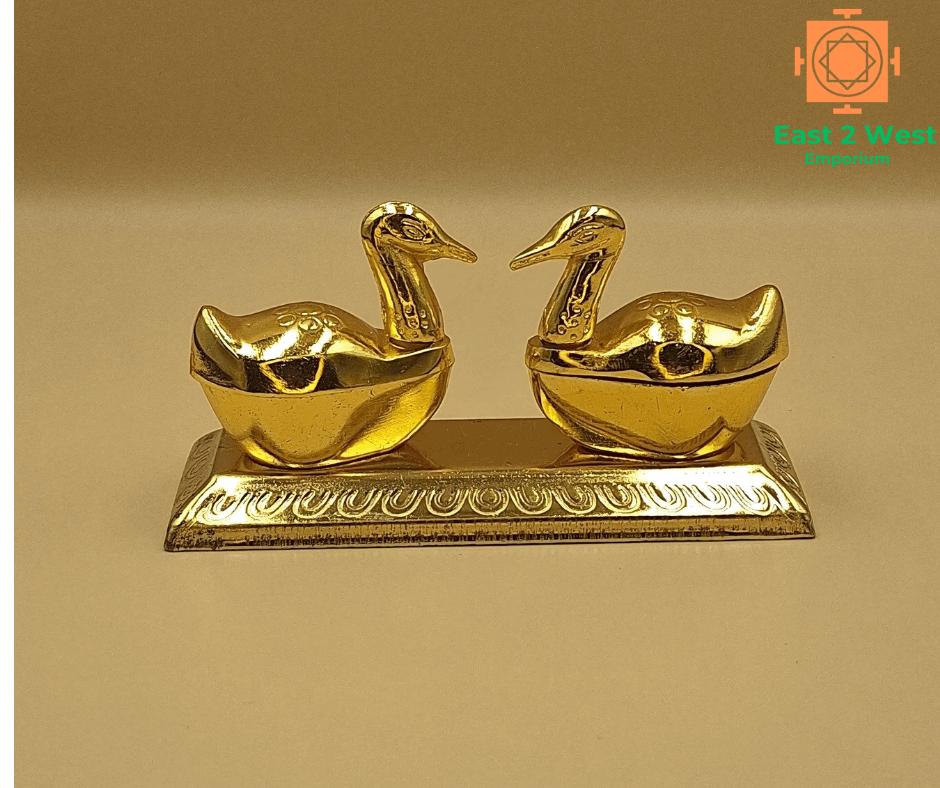 Khum Khum Holder - East 2 West Emporium